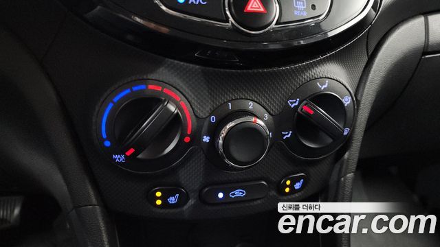 Hyundai Accent 2013 — photo 26
