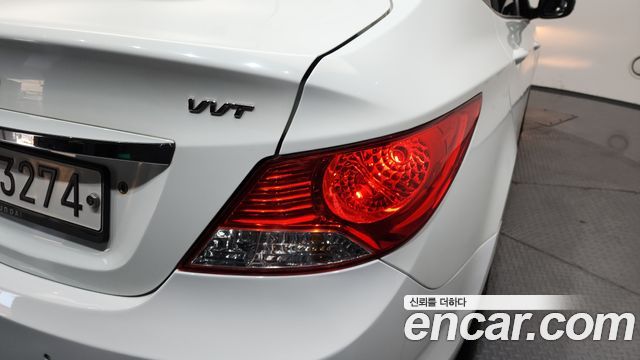 Hyundai Accent 2013 — photo 9