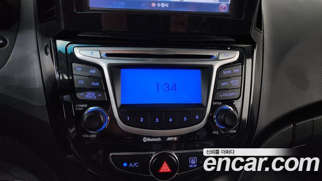 Hyundai Accent 2013 — photo 33