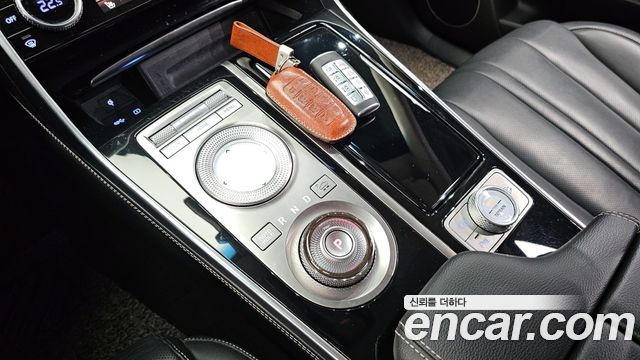 Genesis GV80 2021 — photo 12