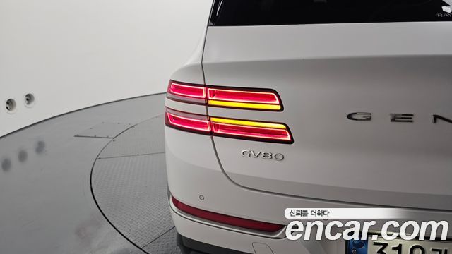 Genesis GV80 2021 — photo 9