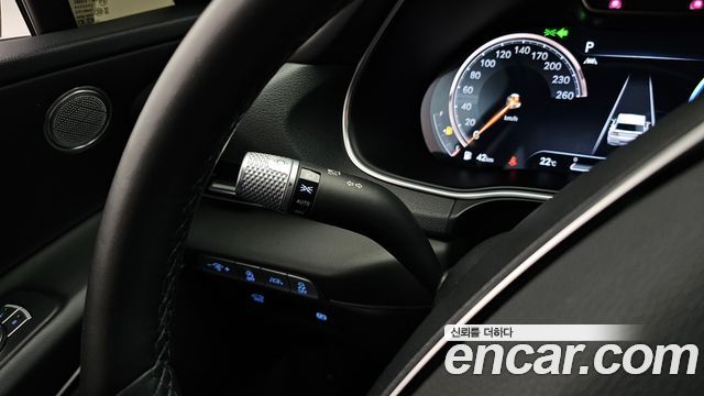 Genesis GV80 2021 — photo 27