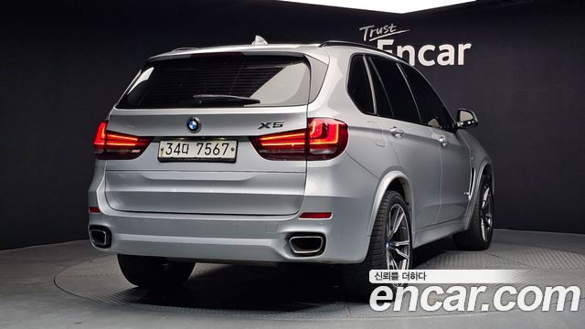 BMW X5 2018 — photo 2