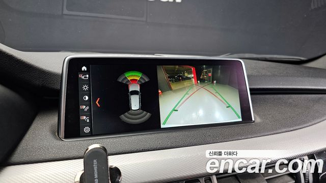 BMW X5 2018 — photo 15