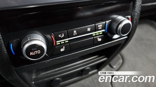 BMW X5 2018 — photo 17