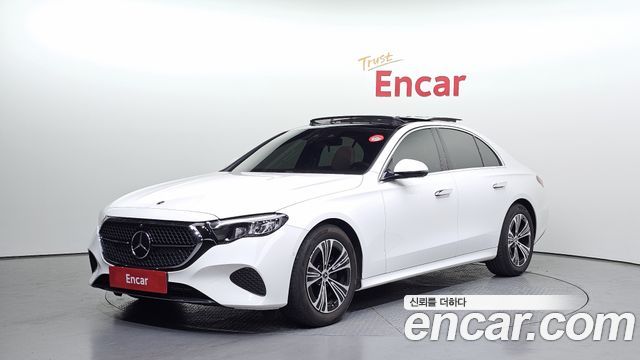 Mercedes-Benz E-Class 2024 — photo 1