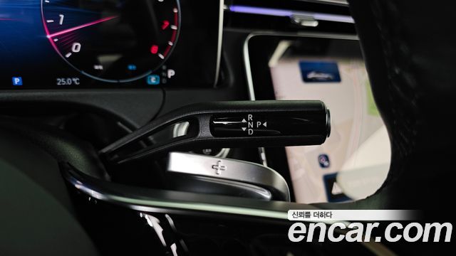 Mercedes-Benz E-Class 2024 — photo 9
