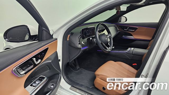 Mercedes-Benz E-Class 2024 — photo 10