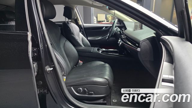 Genesis G80 2022 — photo 17