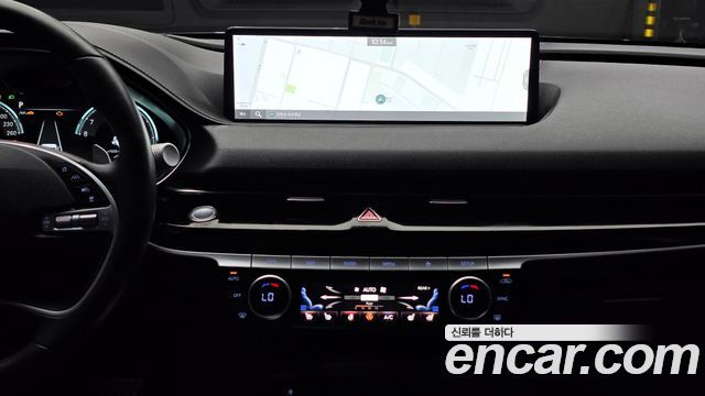 Genesis G80 2022 — photo 21
