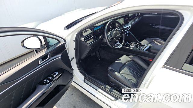 Kia K5 2023 — photo 13