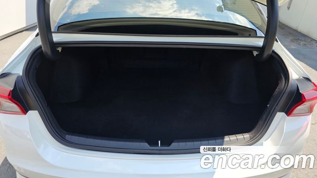 Kia K5 2023 — photo 22