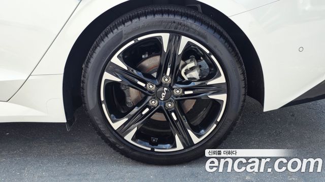 Kia K5 2023 — photo 7