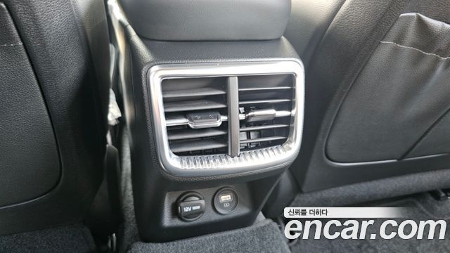 Kia K5 2023 — photo 31