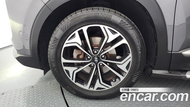 Hyundai Santafe 2019 — photo 5