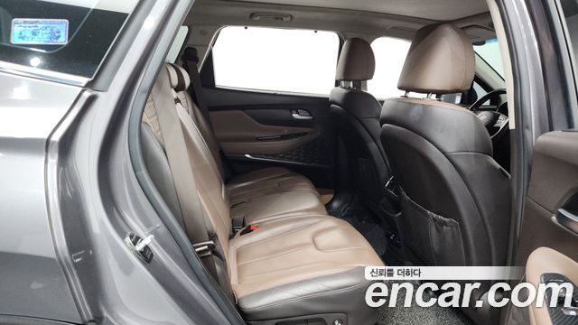 Hyundai Santafe 2019 — photo 17