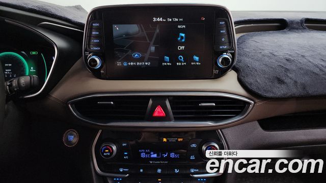 Hyundai Santafe 2019 — photo 18