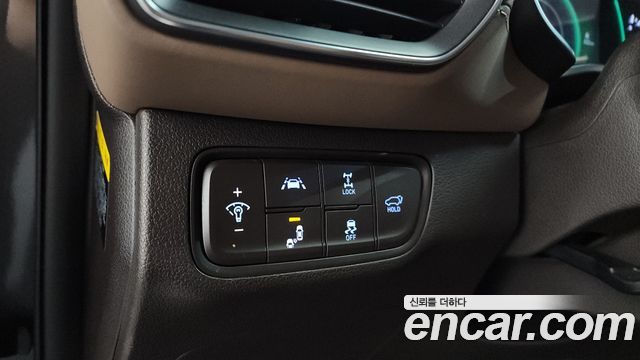 Hyundai Santafe 2019 — photo 37