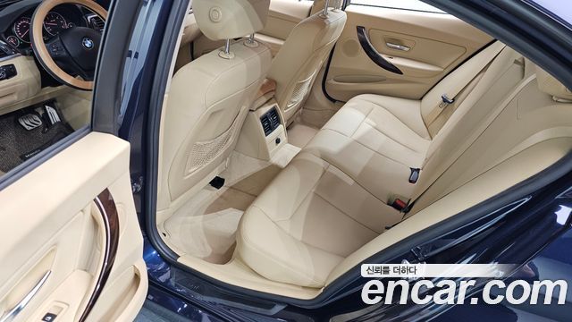BMW 3-Series 2015 — photo 11