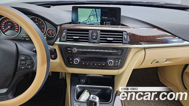 BMW 3-Series 2015 — photo 15