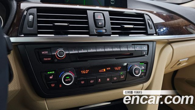 BMW 3-Series 2015 — photo 18