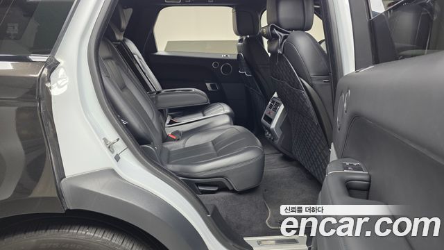 Land Rover Range Rover Sport 2019 — photo 12