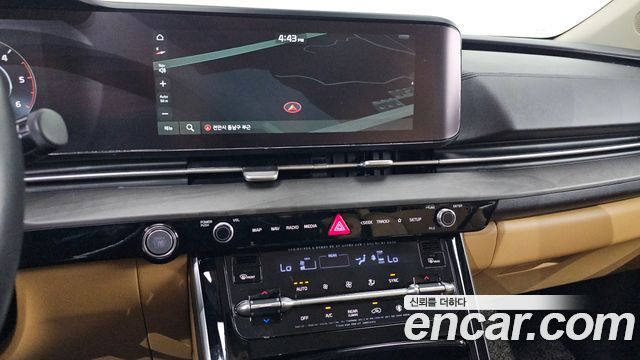Kia Canival 2021 — photo 16