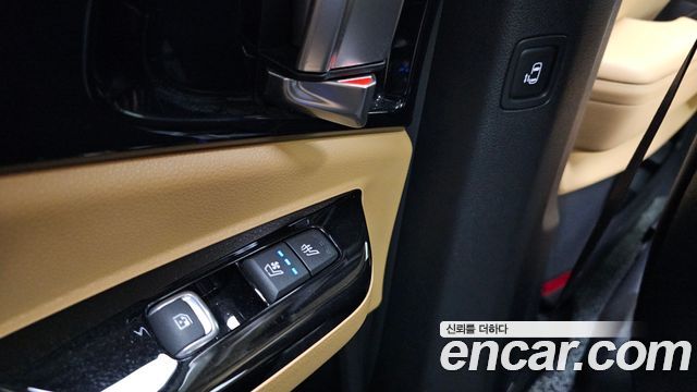 Kia Canival 2021 — photo 19