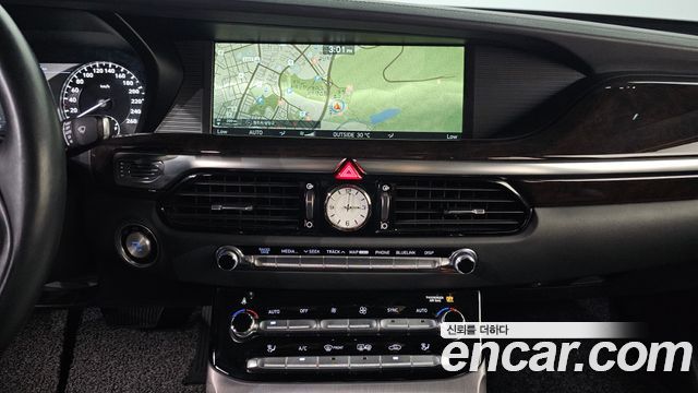 Genesis EQ900 2016 — photo 17