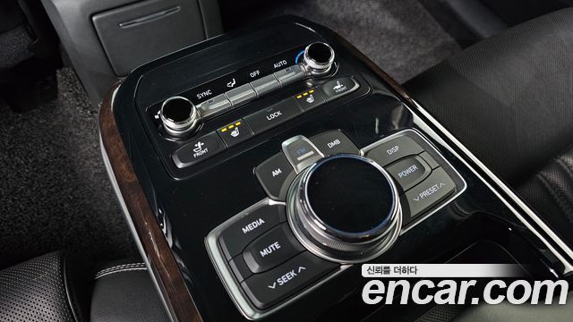 Genesis EQ900 2016 — photo 20