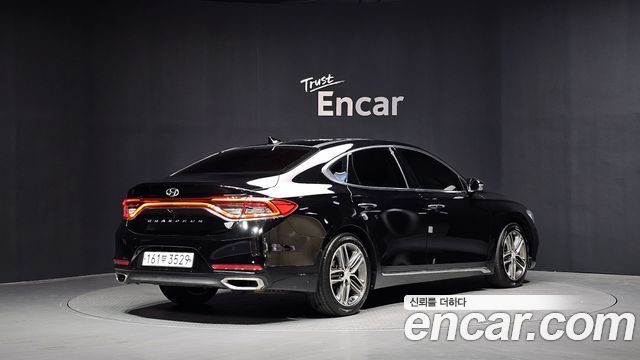 Hyundai Grandeur 2017 — photo 2