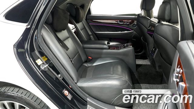 Hyundai Equus 2014 — photo 12