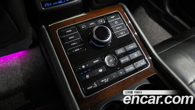 Hyundai Equus 2014 — photo 17