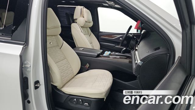Cadillac Escalade 2021 — photo 11