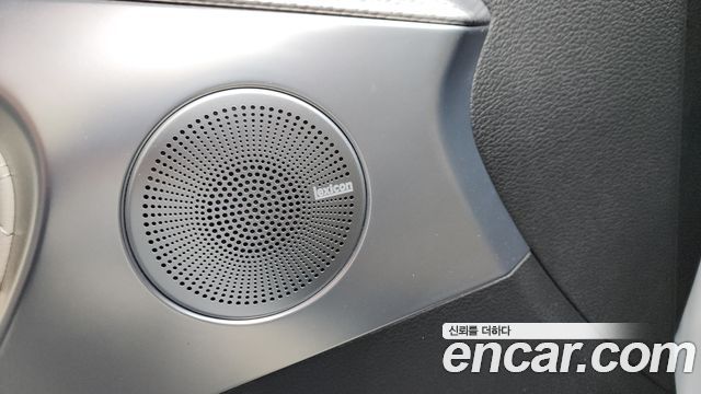 Genesis G70 2021 — photo 19