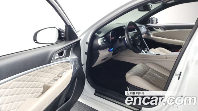 Genesis G70 2021 — photo 21