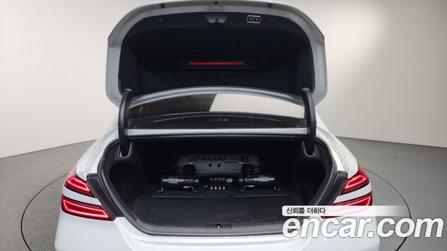 Genesis G70 2021 — photo 26