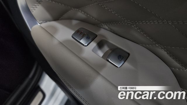 Genesis G70 2021 — photo 31