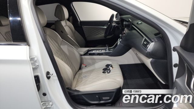 Genesis G70 2021 — photo 32