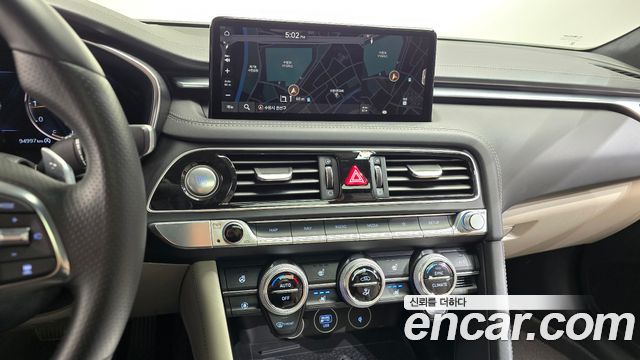 Genesis G70 2021 — photo 40