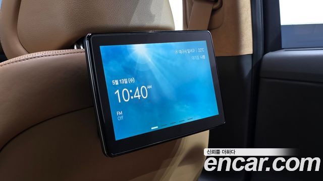 Genesis G80 2022 — photo 31