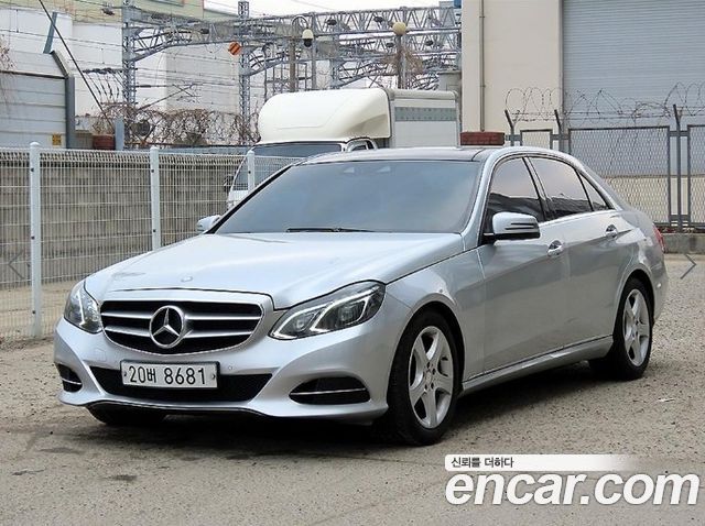Mercedes-Benz E-Class 2014 — photo 1