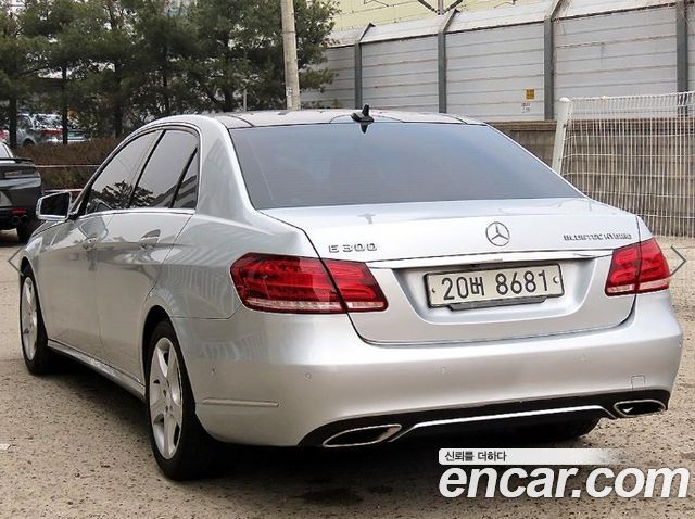 Mercedes-Benz E-Class 2014 — photo 3