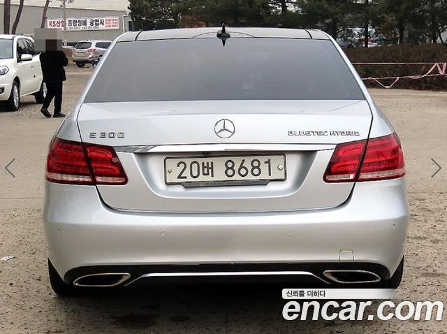 Mercedes-Benz E-Class 2014 — photo 4