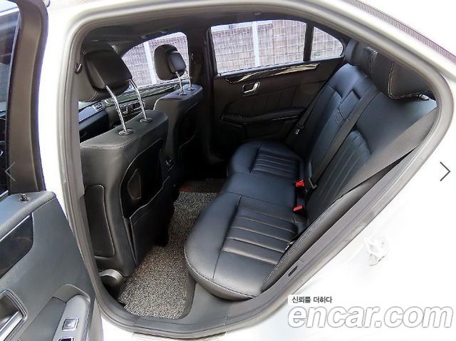 Mercedes-Benz E-Class 2014 — photo 6