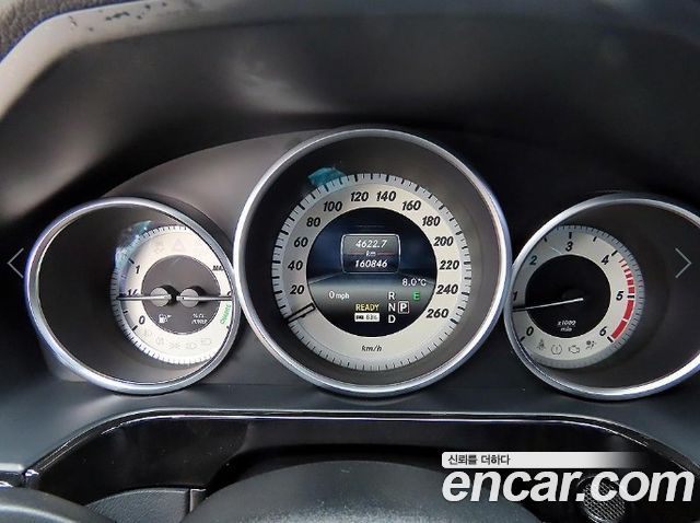 Mercedes-Benz E-Class 2014 — photo 9