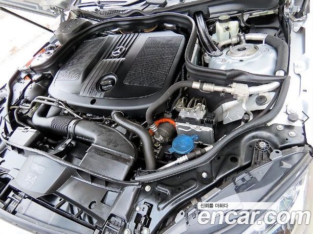 Mercedes-Benz E-Class 2014 — photo 19