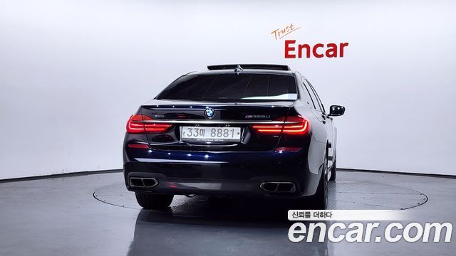 BMW 7-Series 2018 — photo 4