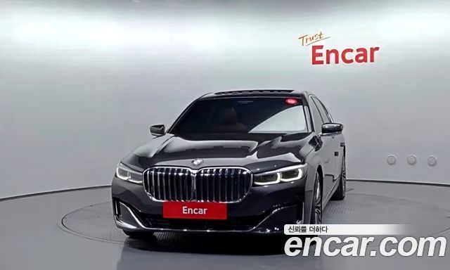 BMW 7-Series 2021 — photo 3