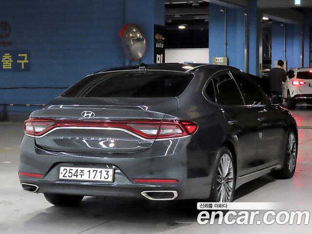 Hyundai Grandeur 2018 — photo 2